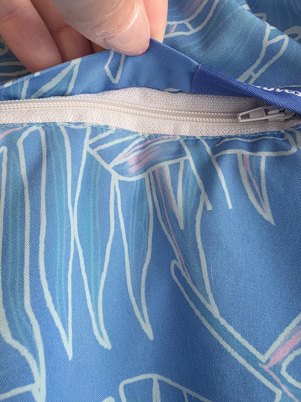 Chubbies Blue Pink Monstera Tropical Swim Trunks M 5.5" Inseam - Picture 7 of 11